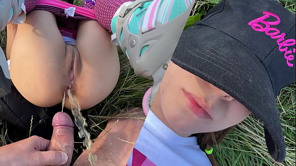 Ohh no! he pissing inside Barbie Ass!