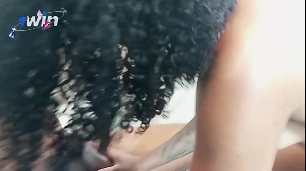 Essa novinha muito safada aguentando toda rola preta de 26 cm – top 1